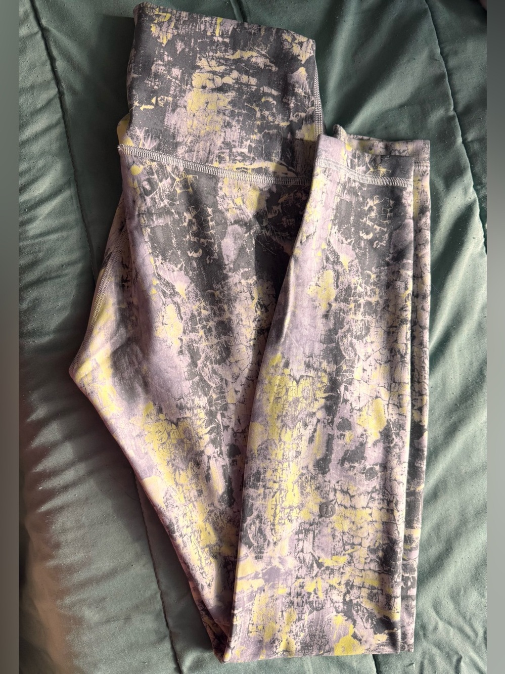 lululemon athletica Gray, Yellow & Lavender Abstract Print Leggings